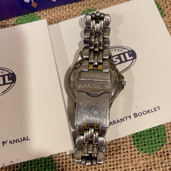 Fossil Watch - Picture 3 of 6